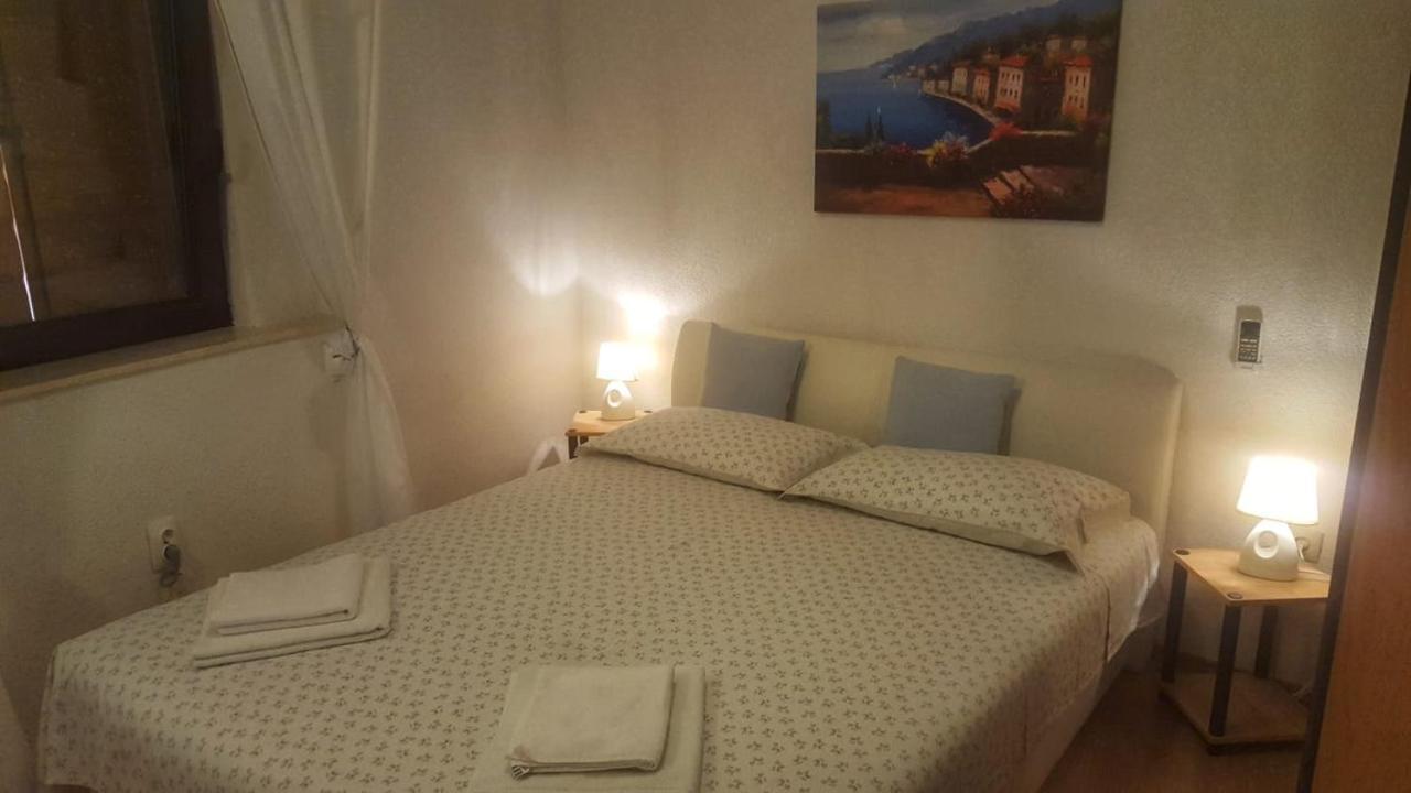 Beachfront House Sea La Vie Kastela Bagian luar foto