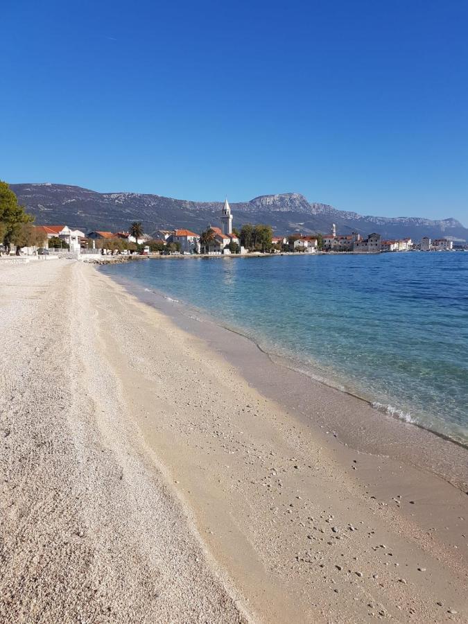 Beachfront House Sea La Vie Kastela Bagian luar foto