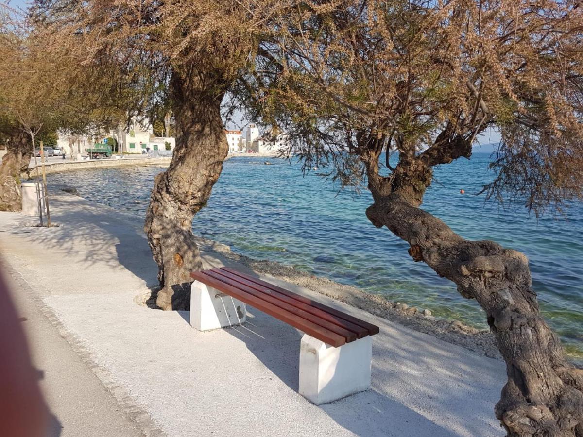 Beachfront House Sea La Vie Kastela Bagian luar foto
